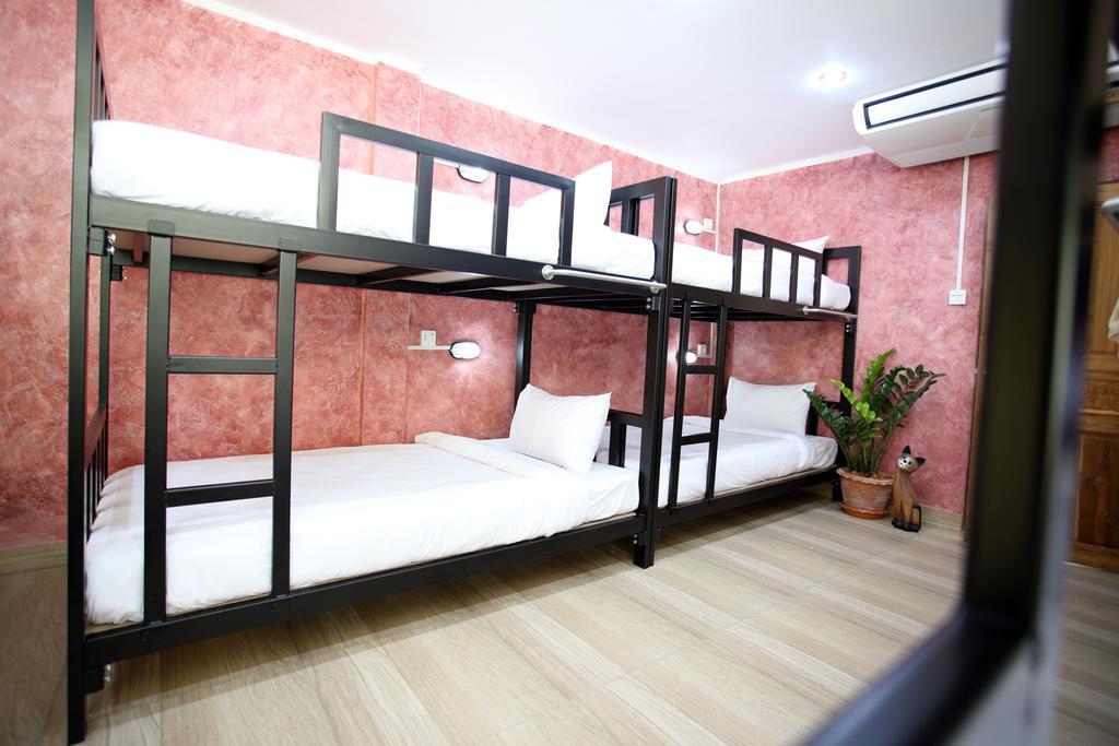 Thai Cat Hostel Μπανγκόκ Δωμάτιο φωτογραφία