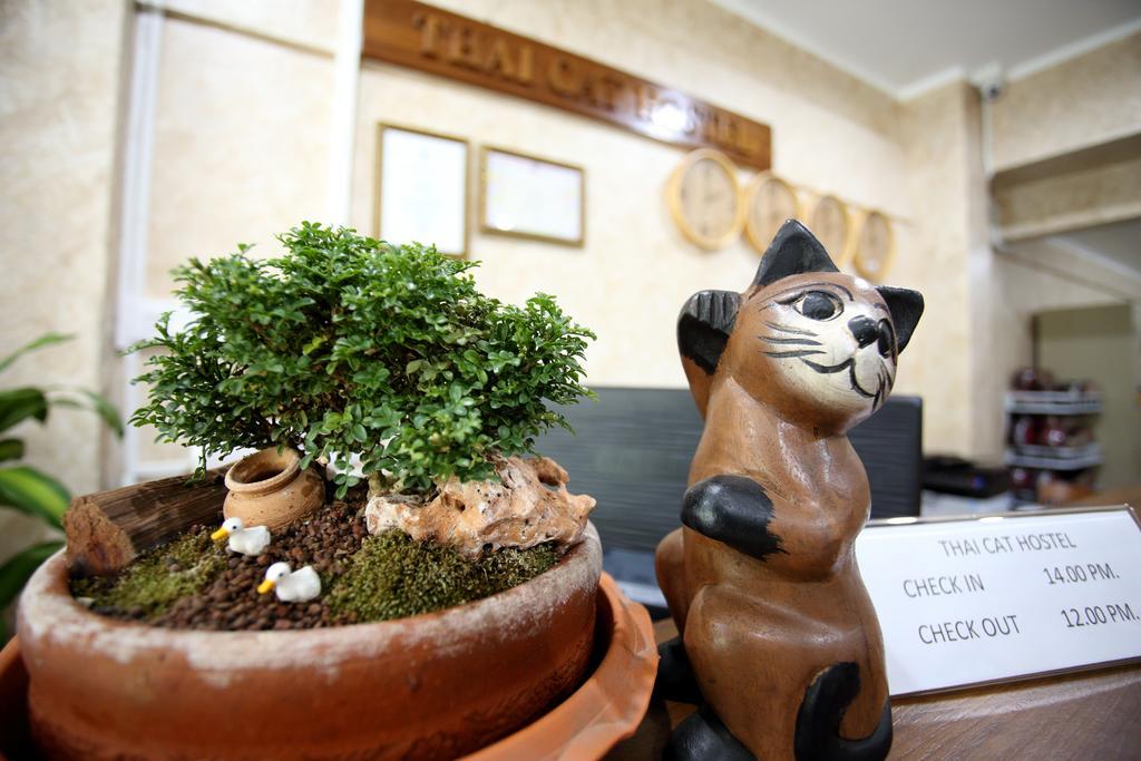 Thai Cat Hostel Μπανγκόκ Εξωτερικό φωτογραφία