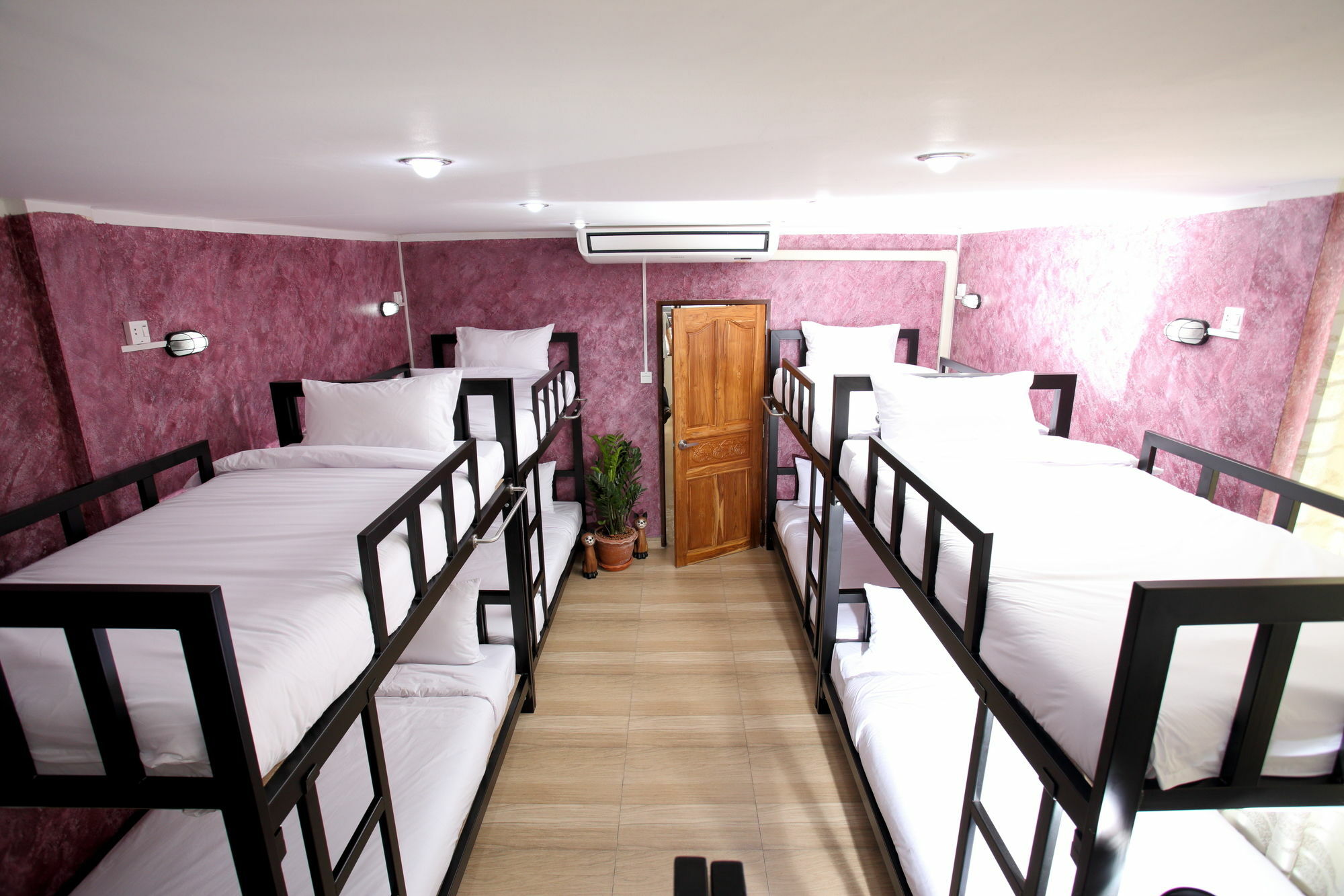 Thai Cat Hostel Μπανγκόκ Εξωτερικό φωτογραφία