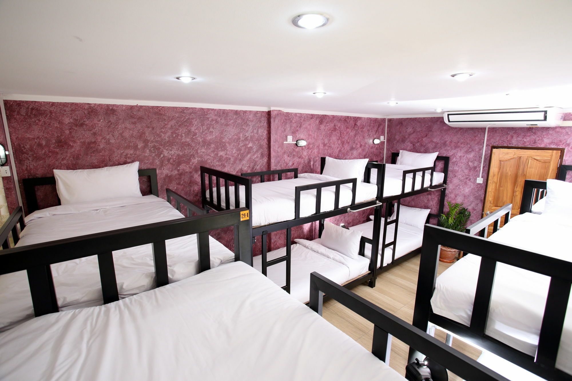 Thai Cat Hostel Μπανγκόκ Εξωτερικό φωτογραφία